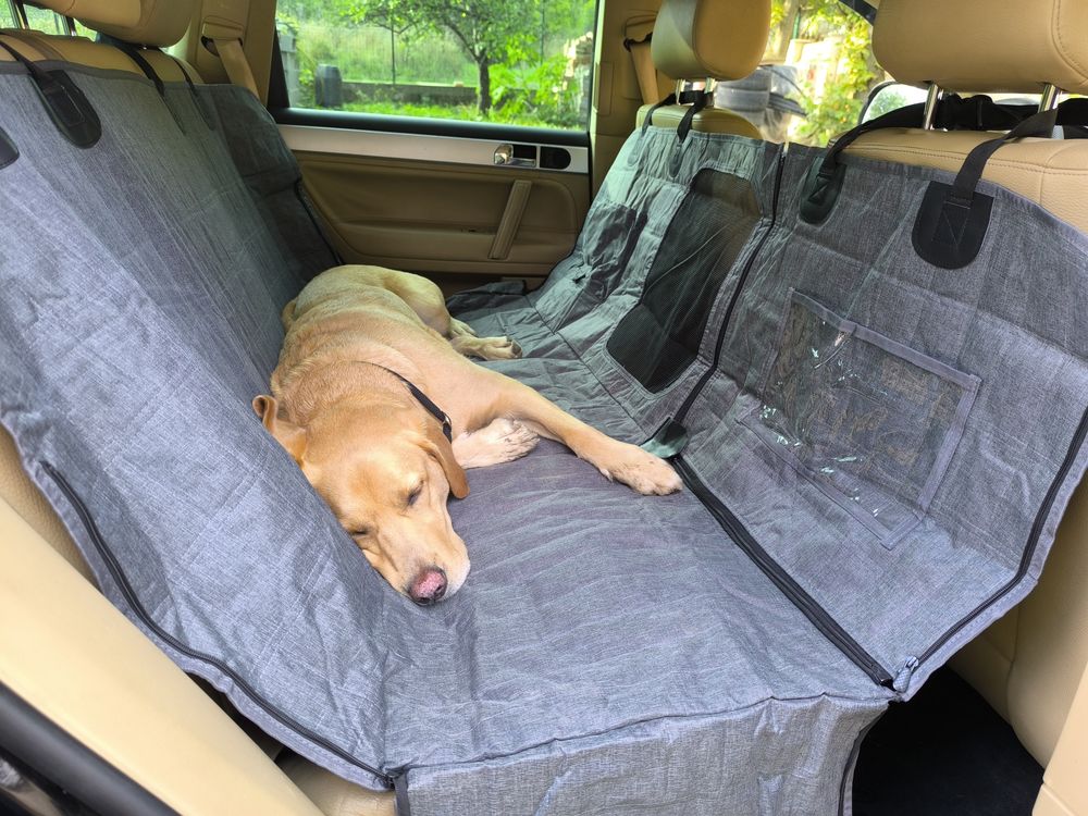 Labrador – Hátsó ülésvédő huzat – szürke (vásárlói fotó)